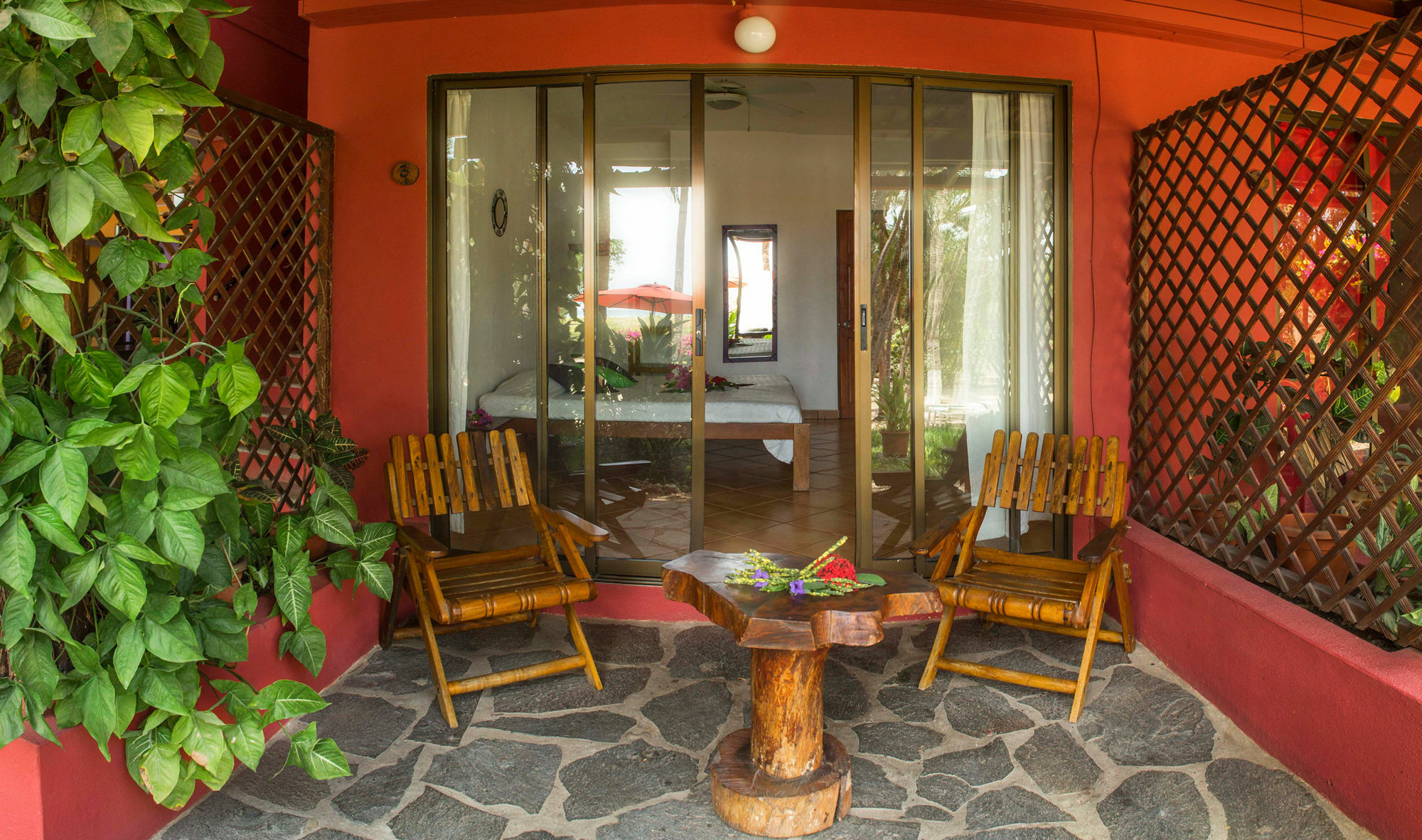 Hotel Laguna Del Cocodrilo Тамариндо Экстерьер фото